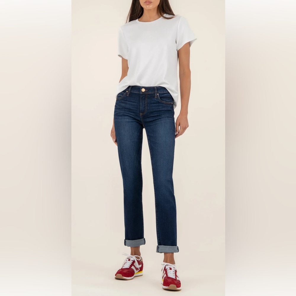 NWOT Kut from the Kloth Dark Blue Mid Rise Boyfriend jeans